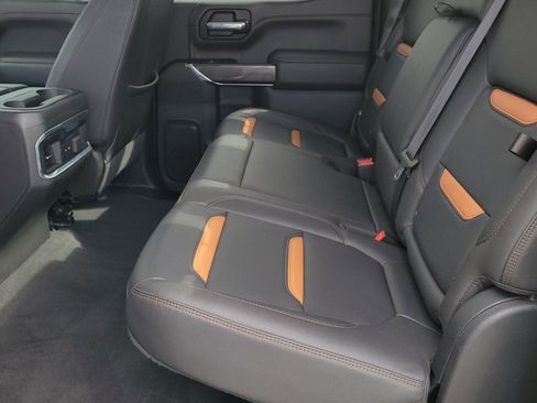 Used 2021 GMC Sierra 1500 AT4 image 8