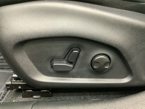 New 2026 Jeep Compass Limited image 14