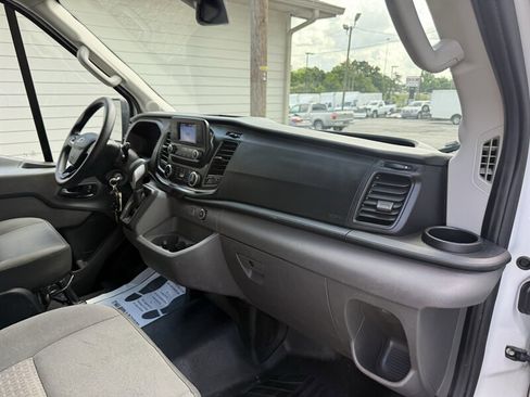 Used 2021 Ford Transit 250 Medium Roof AWD image 4