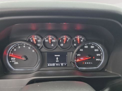 Used 2025 Chevrolet Silverado 1500 Custom Trail Boss w/ Dark Appearance Package image 5