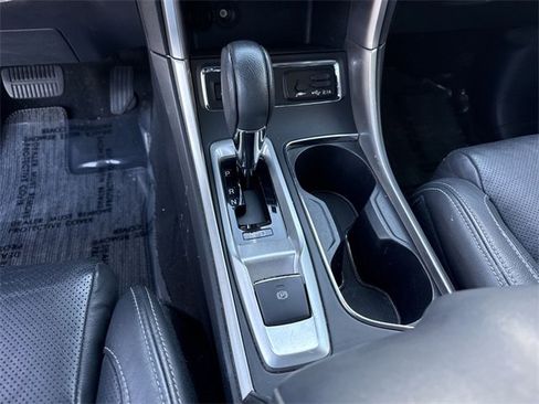 Used 2020 Subaru Ascent Limited w/ Technology Package image 21