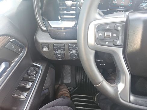 Used 2023 Chevrolet Silverado 1500 LT AWD/4WD image 17