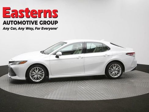 Used 2019 Toyota Camry XLE w/ Carpet Mat Package FWD image 60