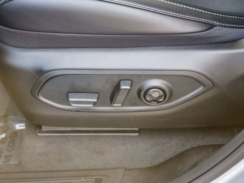 New 2025 Jeep Grand Cherokee L Altitude image 24