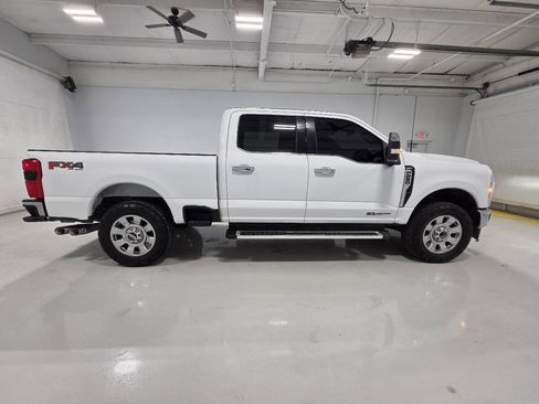 Used 2023 Ford F250 Lariat w/ Chrome Package AWD/4WD image 9
