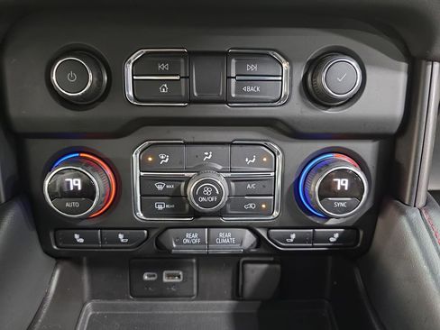 Used 2021 Chevrolet Tahoe RST image 23