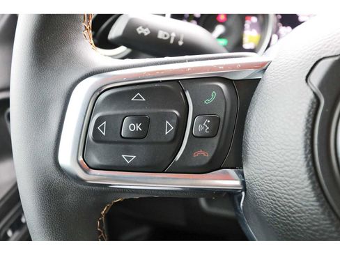 Used 2023 Jeep Wrangler Unlimited Sahara AWD/4WD image 15