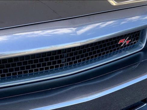 Used 2014 Dodge Challenger R/T image 31