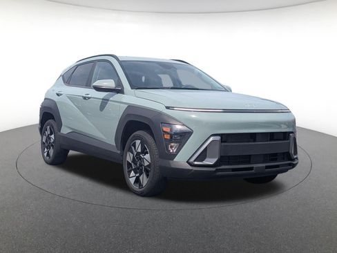Certified 2025 Hyundai Kona SEL AWD/4WD image 1
