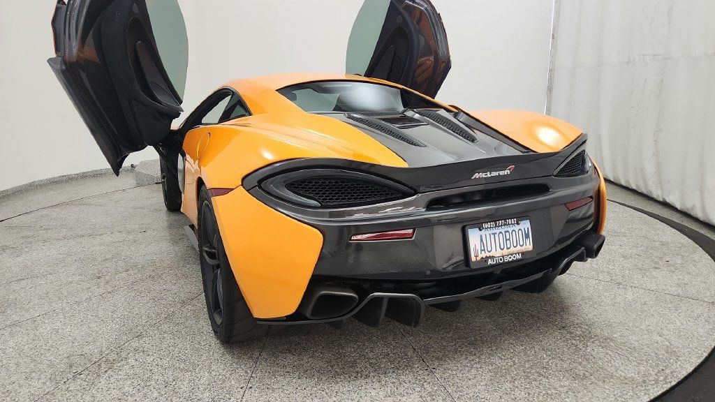Used 2016 McLaren 570S Coupe RWD image 19