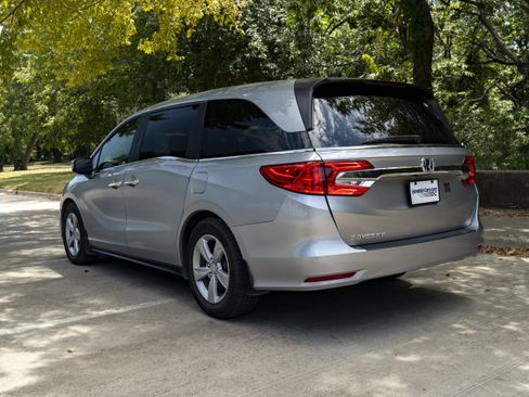Used 2019 Honda Odyssey EX image 7