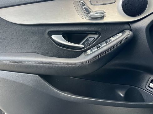 Used 2021 Mercedes-Benz C 300 Sedan image 12