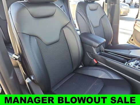 New 2026 Jeep Compass Latitude AWD/4WD image 10
