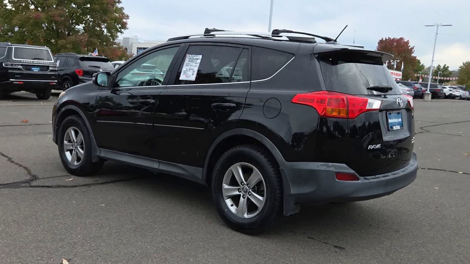 Used 2015 Toyota RAV4 XLE AWD/4WD image 6