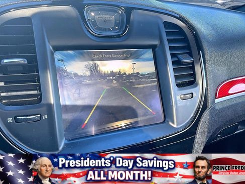 Used 2022 Chrysler 300 S image 18