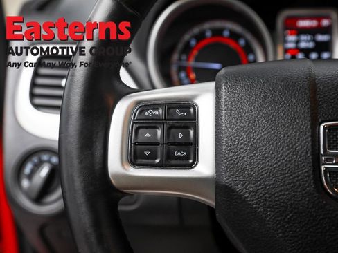 Used 2017 Dodge Journey SE w/ Flexible Seating Group image 15