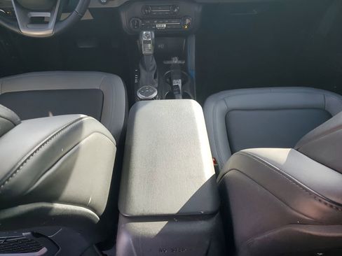 Used 2022 Ford Bronco Black Diamond image 22