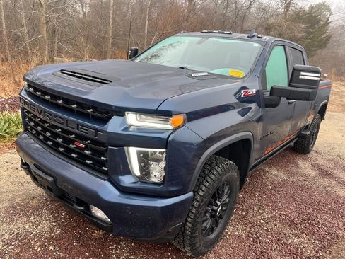Used 2023 Chevrolet Silverado 2500 LTZ w/ LTZ Plus Package image 5