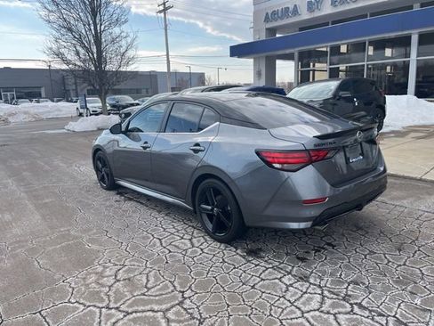 Used 2022 Nissan Sentra SR w/ Midnight Edition image 7