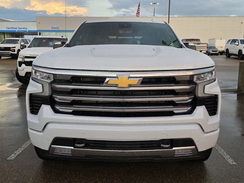 New 2026 Chevrolet Silverado 1500 High Country image 2