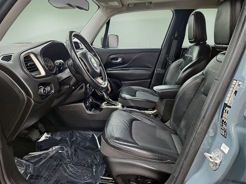 Used 2017 Jeep Renegade Trailhawk AWD/4WD image 19