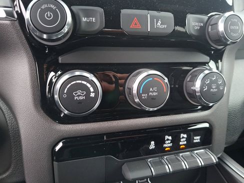 New 2026 RAM 1500 Express image 11