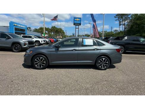Used 2024 Volkswagen Jetta S image 5