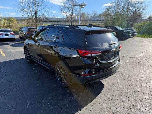 Used 2023 Chevrolet Equinox RS AWD/4WD image 2