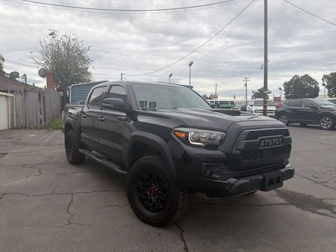 Used 2019 Toyota Tacoma TRD Pro image 8
