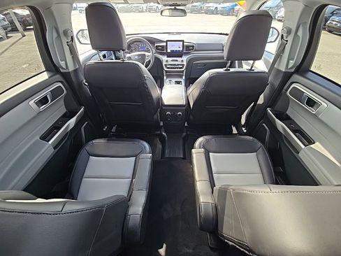 Used 2023 Ford Explorer XLT w/ Equipment Group 202A image 23