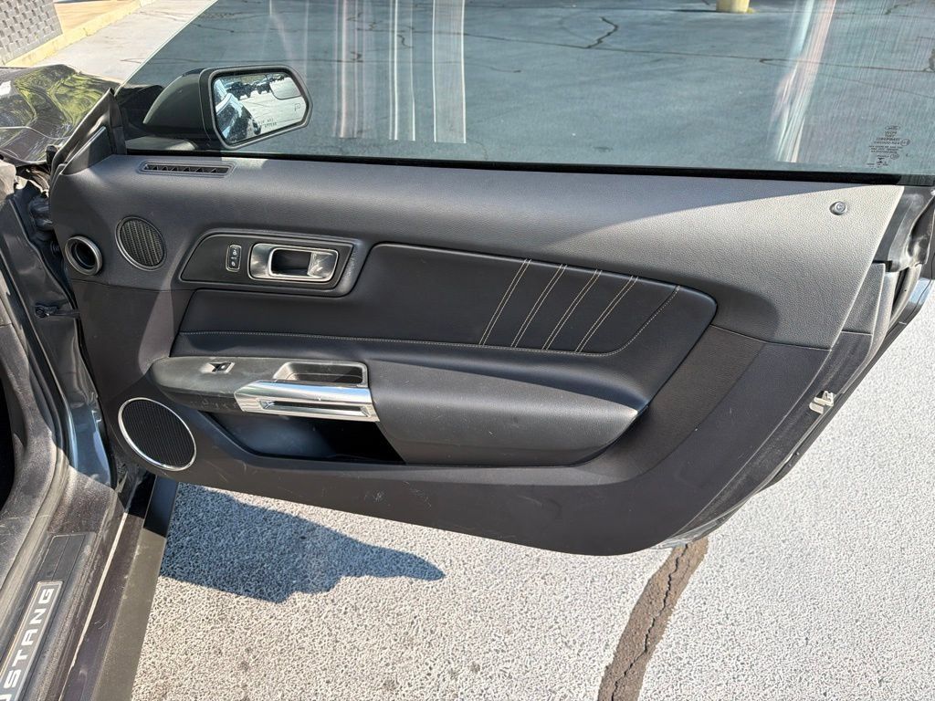 Used 2019 Ford Mustang GT Premium RWD image 17