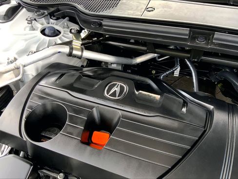 Used 2025 Acura TLX w/ Technology Package image 32