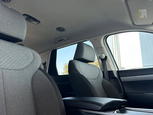 Used 2023 Hyundai Palisade SE image 22