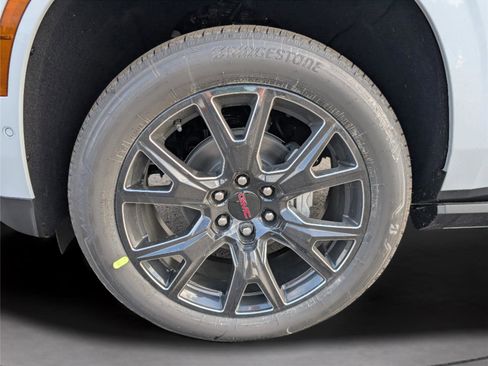 New 2026 GMC Yukon XL Denali w/ Sun & Power Step Package image 9