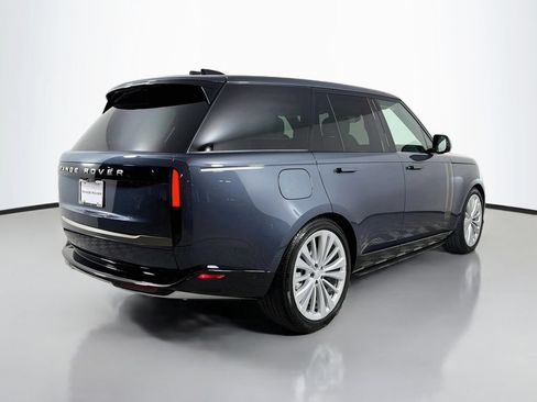 Certified 2025 Land Rover Range Rover SE AWD/4WD image 5
