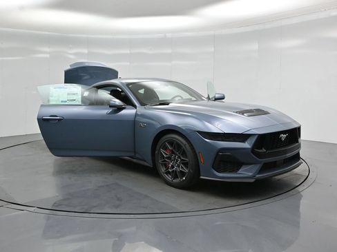 New 2026 Ford Mustang GT Premium w/ GT Performance Package RWD image 27