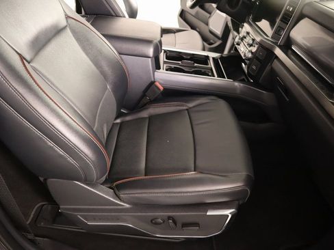 Used 2024 Ford F250 Lariat image 13