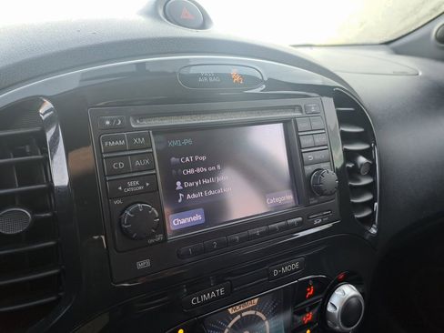 Used 2012 Nissan Juke SL w/ Chrome Pkg image 13