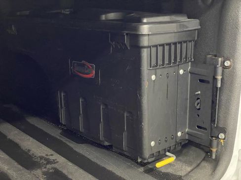 Used 2017 Chevrolet Silverado 1500 LTZ Z71 w/ Redline Edition image 17