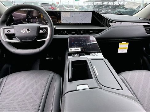 New 2026 INFINITI QX80 Luxe RWD image 8