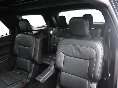 Used 2020 Ford Explorer Limited AWD/4WD image 11