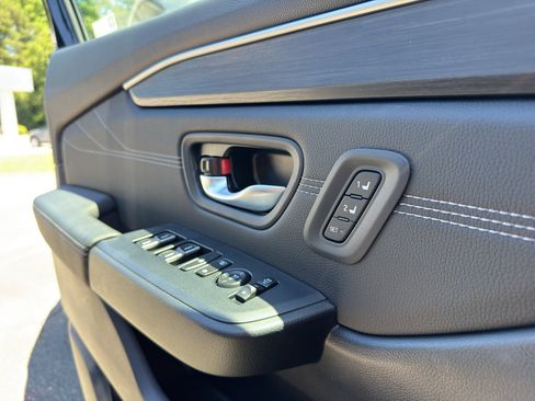 Used 2026 Honda Pilot Touring image 21