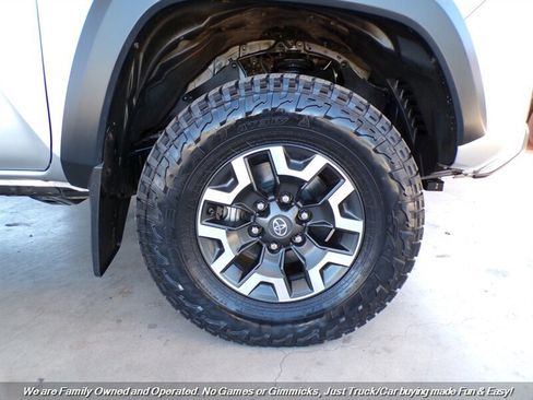 Used 2020 Toyota Tacoma TRD Off-Road image 47