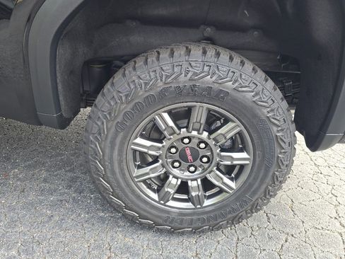 New 2026 GMC Sierra 1500 AT4X image 7