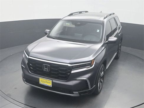 Used 2023 Honda Pilot Elite image 21