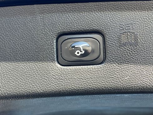 Certified 2023 Ford Edge ST image 26