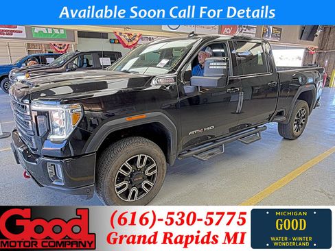 Used 2023 GMC Sierra 2500 AT4 image 1