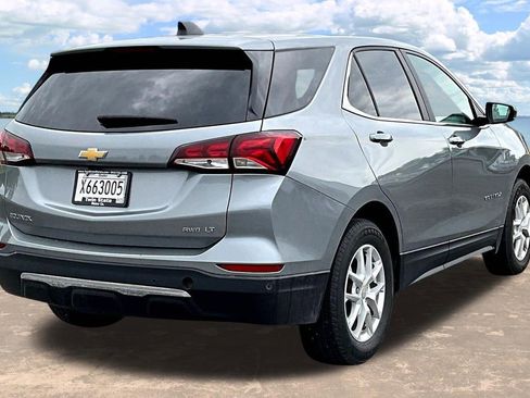 Used 2024 Chevrolet Equinox LT AWD/4WD image 8