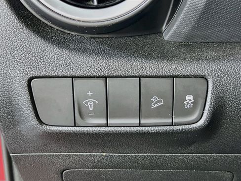 Used 2023 Hyundai Kona SEL w/ Convenience Package AWD/4WD image 10