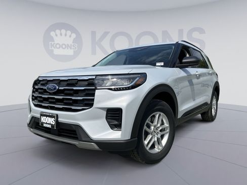 New 2026 Ford Explorer Active AWD/4WD image 1